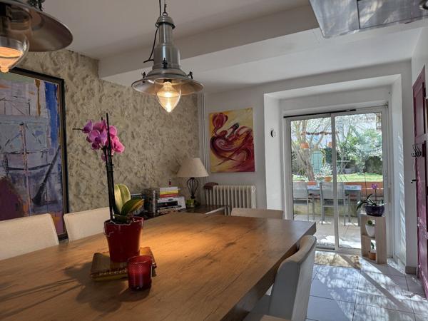 Maison de village magnifiquement rénovée avec jardin Condom