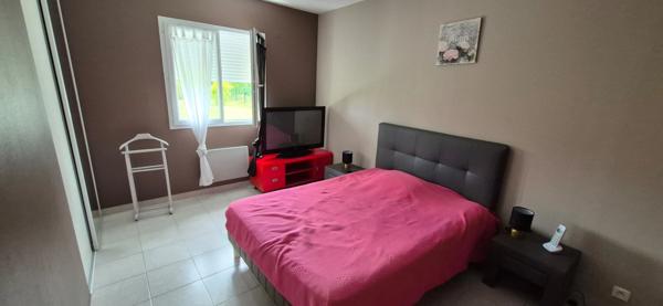 Maison à vendre 6 pièces SAINTE LIVRADE SUR LOT (47)Sainte-Livrade-sur-Lot – Belle propriété familiale sur 3 000 m² de terrain arboré