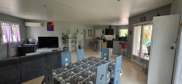 Maison à vendre 6 pièces SAINTE LIVRADE SUR LOT (47)Sainte-Livrade-sur-Lot – Belle propriété familiale sur 3 000 m² de terrain arboré