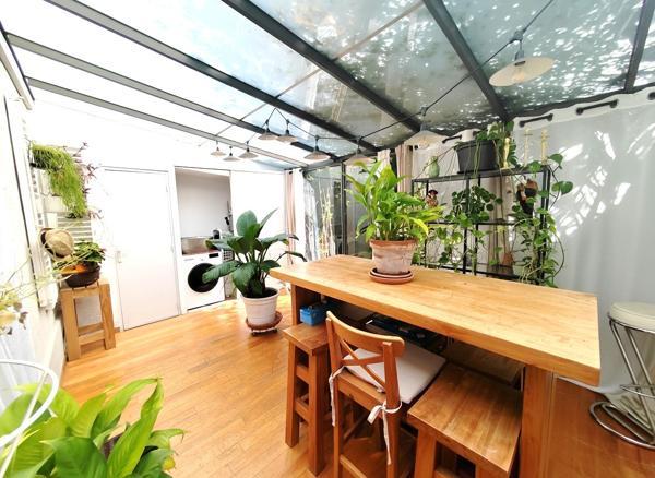 Maison fond de cour Marseille 5ème  + jardin et stationnement