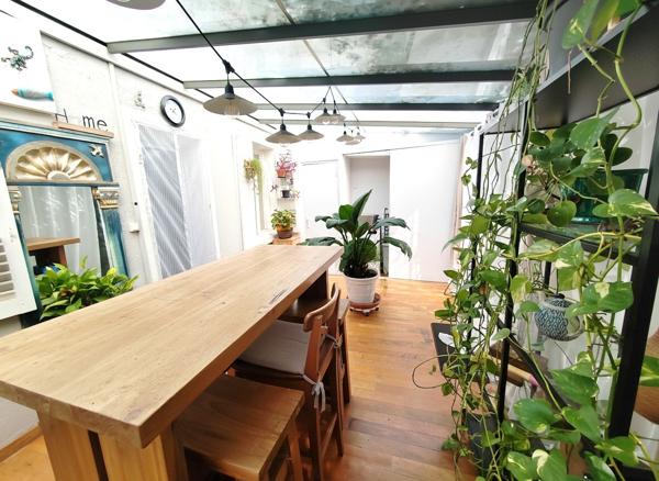 Maison fond de cour Marseille 5ème  + jardin et stationnement