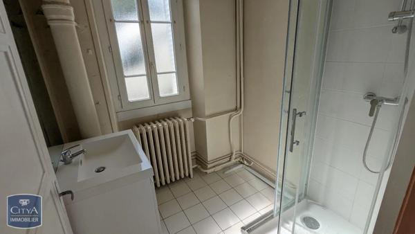 Appartement à louer 2 pièces 57m²