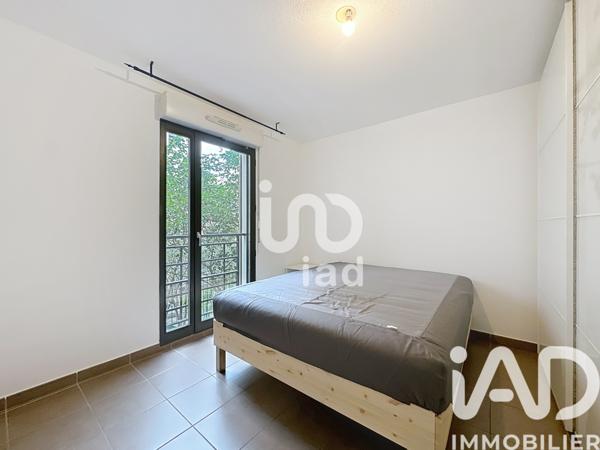 Location appartement 3 pièces 68 m² Marseille 2