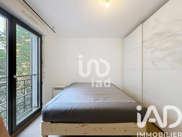 Location appartement 3 pièces 68 m² Marseille 2