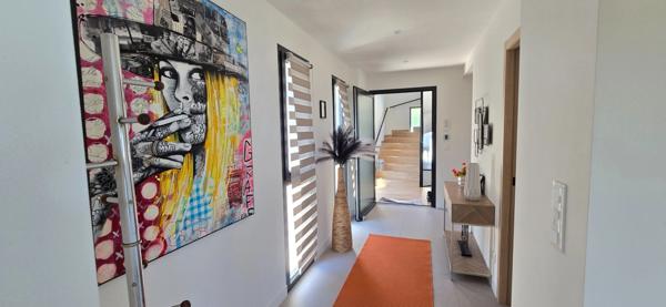 Appartement à vendre 4 pièces BANDOL (83) + 2 parkings + terrasse