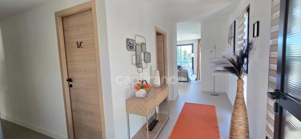 Appartement à vendre 4 pièces BANDOL (83) + 2 parkings + terrasse