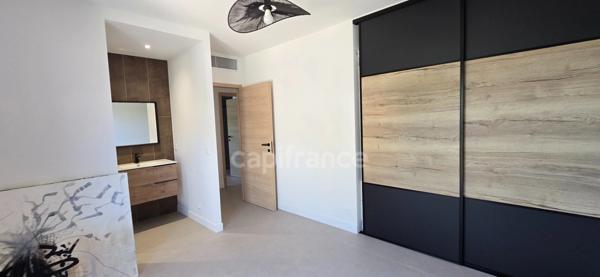 Appartement à vendre 4 pièces BANDOL (83) + 2 parkings + terrasse