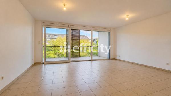 Appartement
         4 pièces
        - 107 m² 400 000 € *