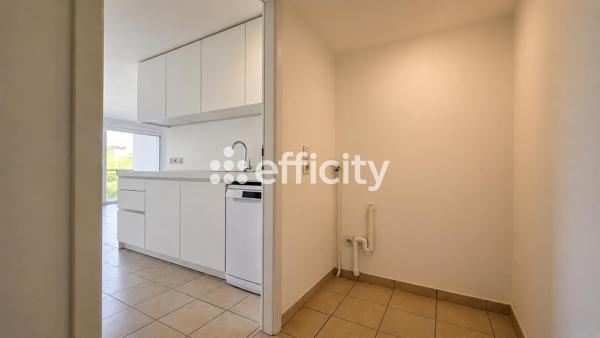 Appartement
         4 pièces
        - 107 m² 400 000 € *