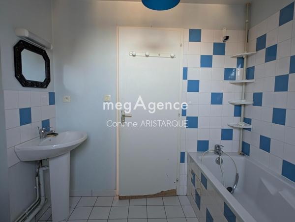 Immeuble à CHERBOURG-EN-COTENTIN, 50110 - 237m²