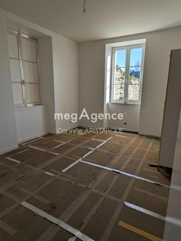 Immeuble à CHERBOURG-EN-COTENTIN, 50110 - 237m²