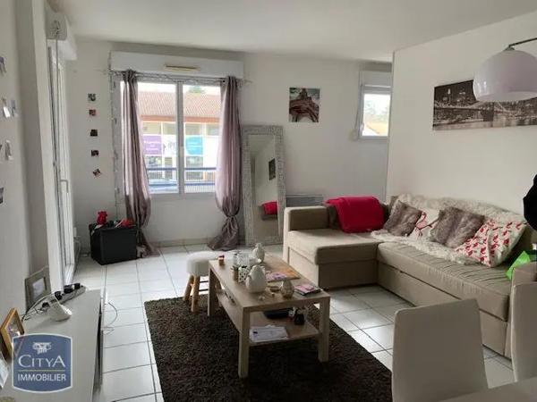 Appartement à louer 3 pièces 65.88m² Poitiers (86000)