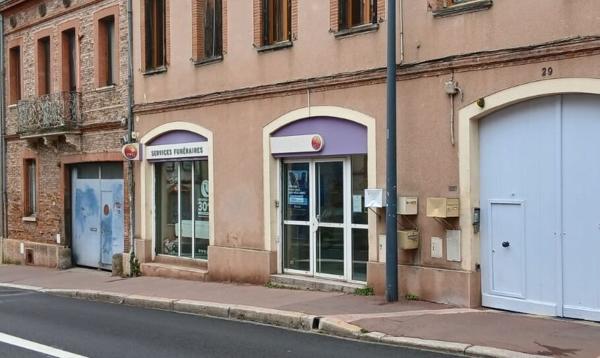 Local commercial 7 pièces 113.65 m2