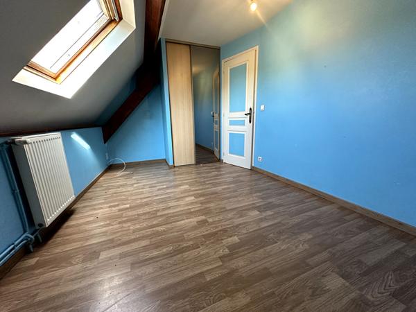 Maison familiale Villeneuve La Guyard 8 pièce(s) 202 m2