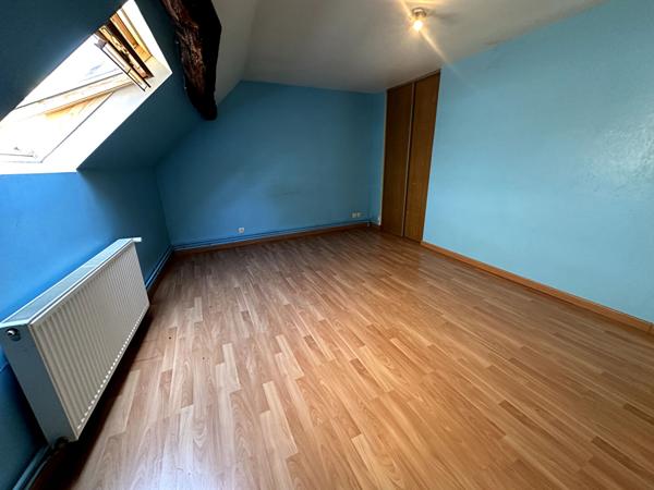 Maison familiale Villeneuve La Guyard 8 pièce(s) 202 m2