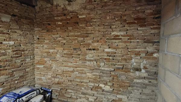 RARE :  cave ou futur appartement