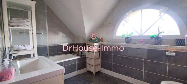 Maison à vendre 5 pièces de 182 m²