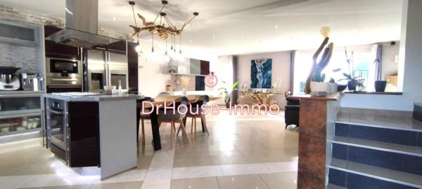 Maison à vendre 5 pièces de 182 m²