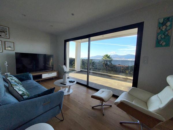 Porticcio magnifique T4 dernier étage vue mer vaste terrasse Porticcio (20166)