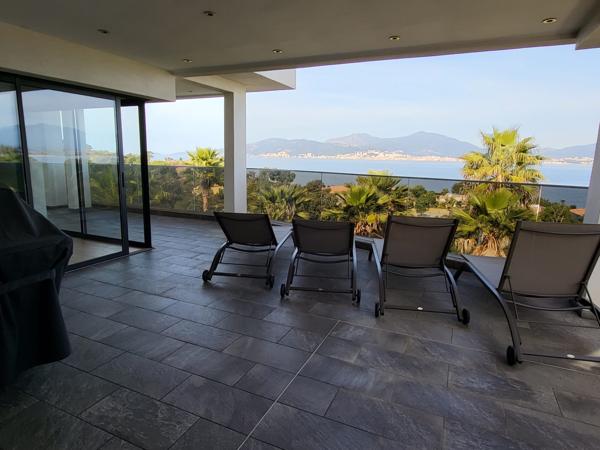 Porticcio magnifique T4 dernier étage vue mer vaste terrasse Porticcio (20166)