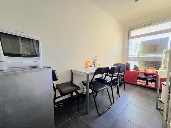 Entrepôt / local industriel 52 m² sur Solliès-Pont