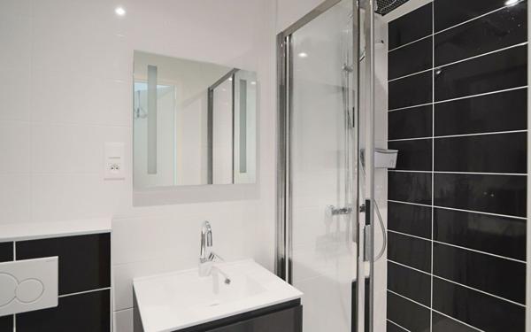 Appartement à louer    1 pièce •  Écully