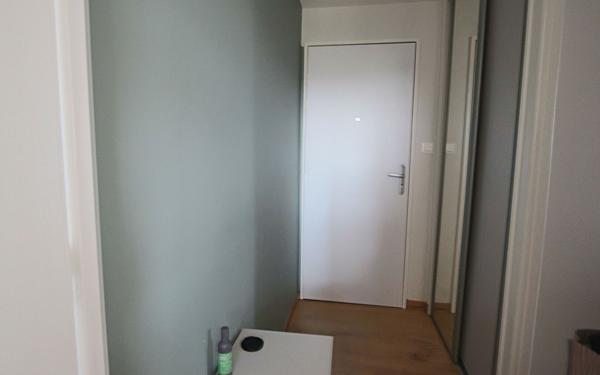 Appartement à louer    1 pièce •  Écully