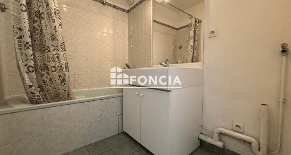 Location Appartement 2 pièces 40.35 m² - Lyon 69006