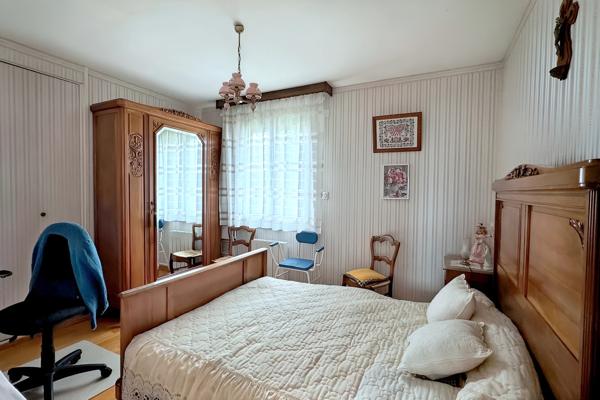 Maison
         6 pièces
        - 90 m² Exclusivité 176 000 € *