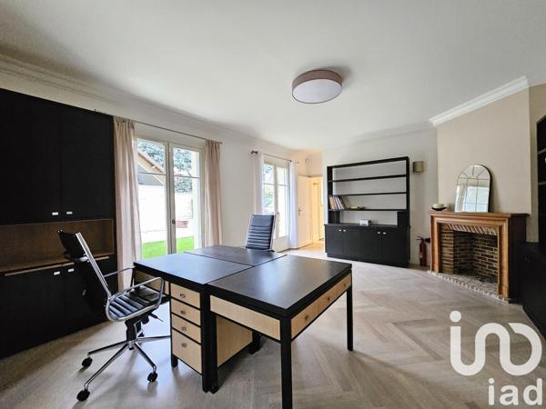 Maison 10 pièces de 350 m² à Le Vésinet (78110)