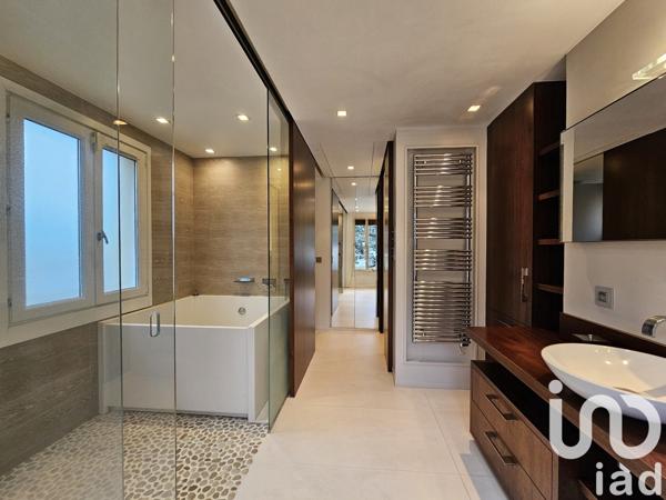 Maison 10 pièces de 350 m² à Le Vésinet (78110)