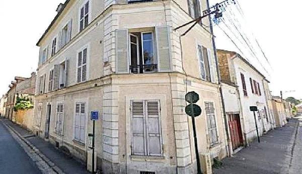 Charmant studio lumineux à deux pas du centre de Fontainebleau et de l’INSEAD