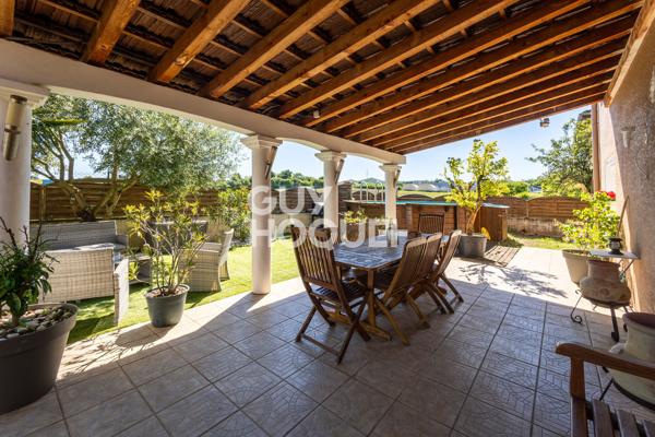 Maison familiale de 8 pièces de 214 m²