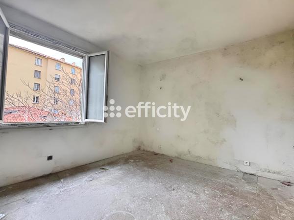 Appartement 4 pièces - 99 m² Exclusivité efficity