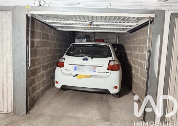 Parking à vendre 12 m² Paris 11