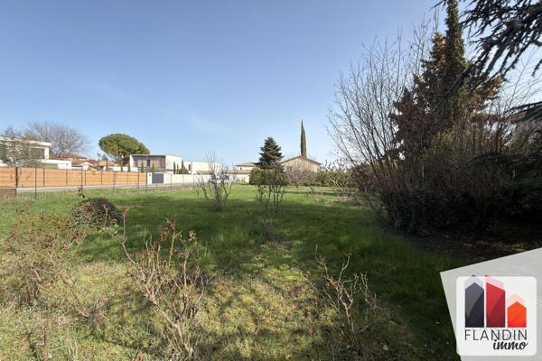 Terrain constructible 743 m² – Vernaison limite Charly – Libre constructeur
