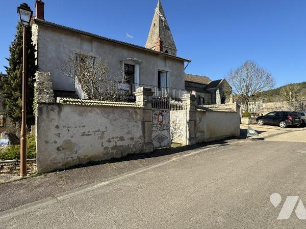 Maison avec dépendances