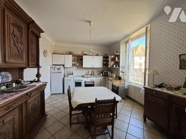 Maison avec dépendances