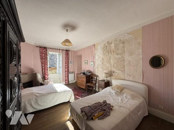 Maison avec dépendances