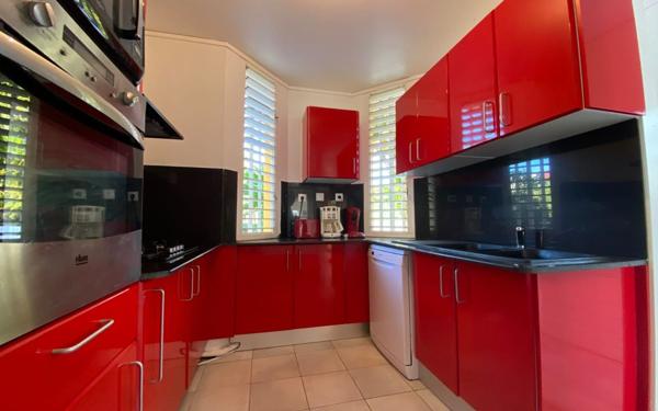 Maison à vendre    4 pièces • 100,34 m2 Le Gosier