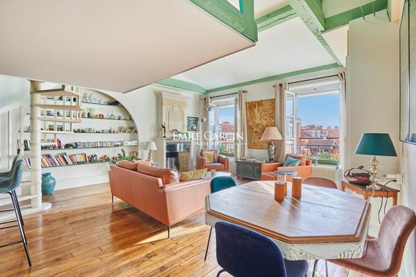A vendre - appartement -  Paris 75003 -  Dernier étage - Vue dégagée - Proche place des Vosges