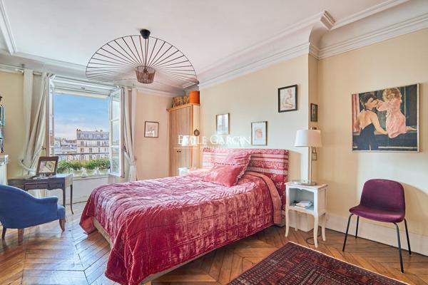 A vendre - appartement -  Paris 75003 -  Dernier étage - Vue dégagée - Proche place des Vosges