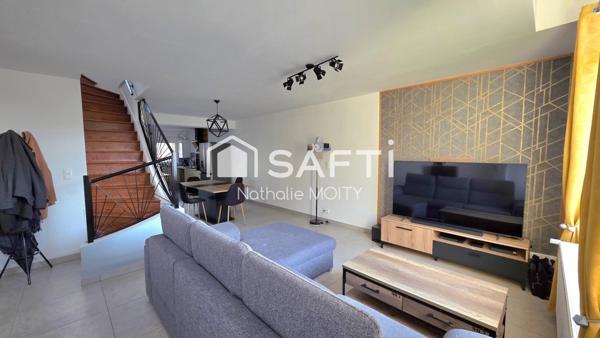 Belle maison T4 rénovée, en centre ville avec cour et garage