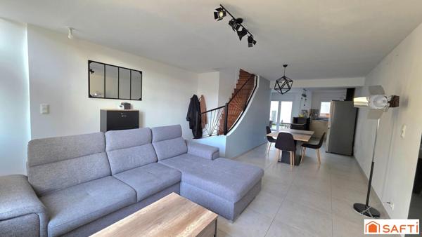 Belle maison T4 rénovée, en centre ville avec cour et garage