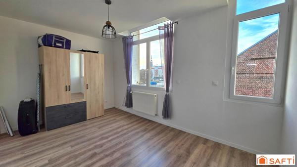 Belle maison T4 rénovée, en centre ville avec cour et garage