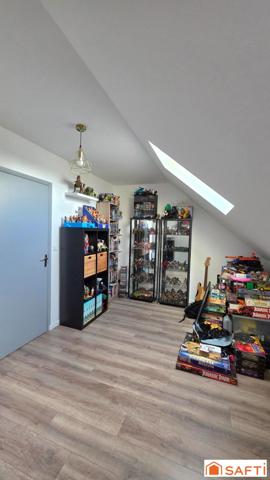 Belle maison T4 rénovée, en centre ville avec cour et garage