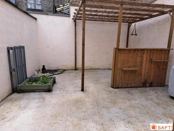 Belle maison T4 rénovée, en centre ville avec cour et garage