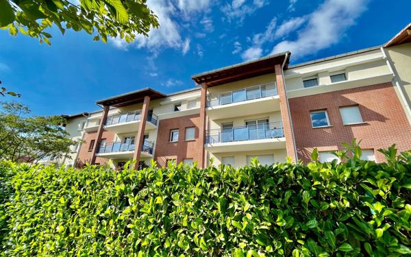 Appartement à vendre    3 pièces • 77 m2 Castanet-Tolosan