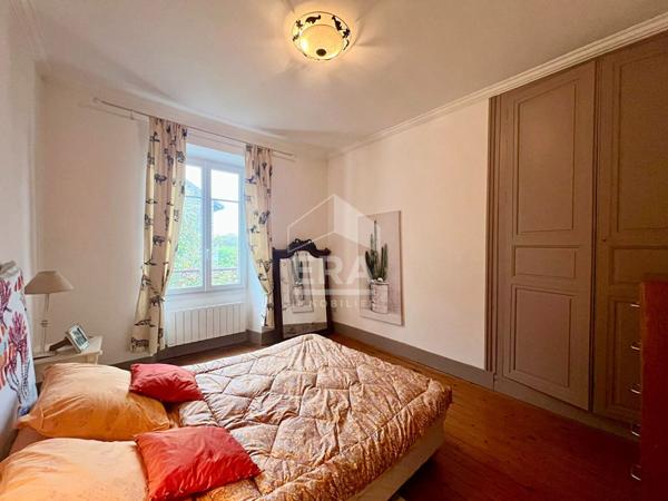 Maison de caractère Le Mée-Sur-Seine 185.50 m²