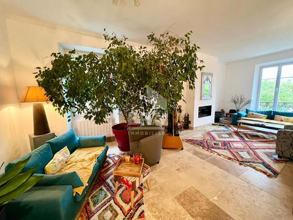 Maison de caractère Le Mée-Sur-Seine 185.50 m²